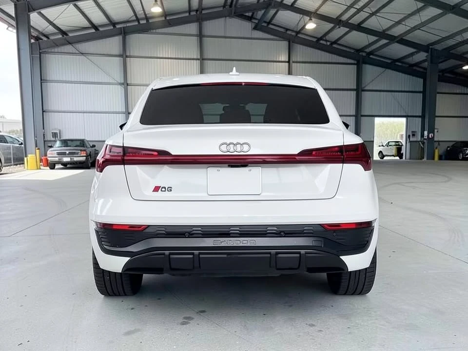 2024 Audi Q8 e-tron - Image 6 of 14