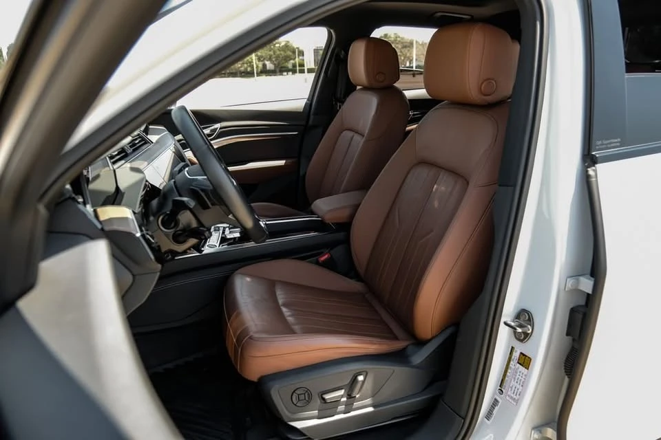 2024 Audi Q8 e-tron - Image 9 of 14