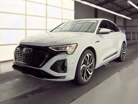 2024 Audi Q8 Sportback e-tron Premium Plus
