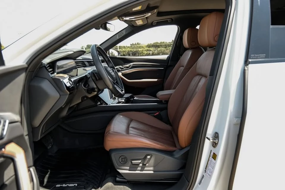 2024 Audi Q8 e-tron - Image 4 of 19