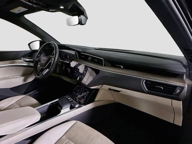 2024 Audi Q8 - Image 15 of 20