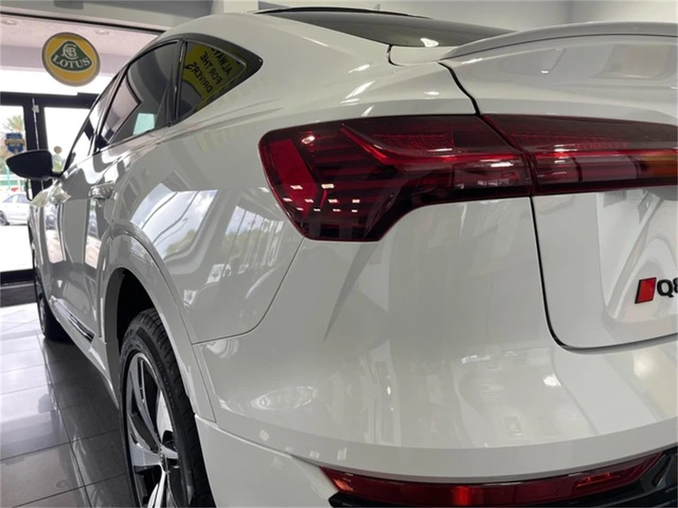 2024 Audi Q8 - Image 15 of 31