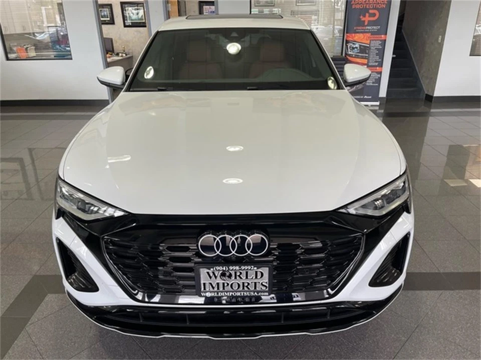 2024 Audi Q8 - Image 9 of 31