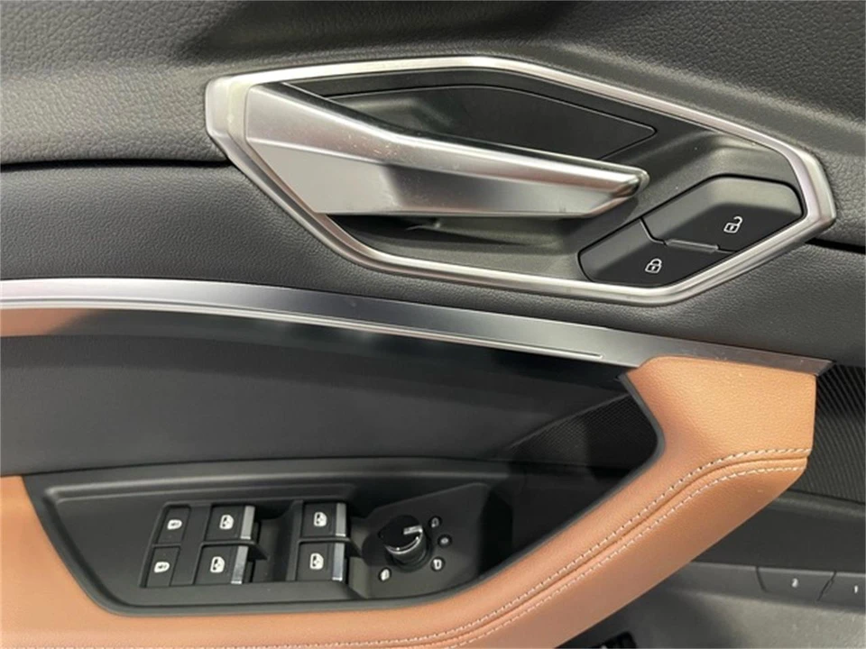 2024 Audi Q8 - Image 23 of 31