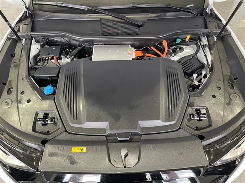 2024 Audi Q8 - Image 19 of 31