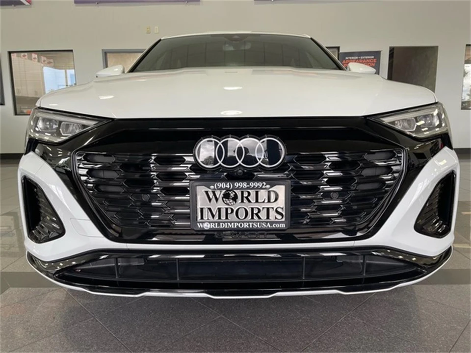 2024 Audi Q8 - Image 8 of 31