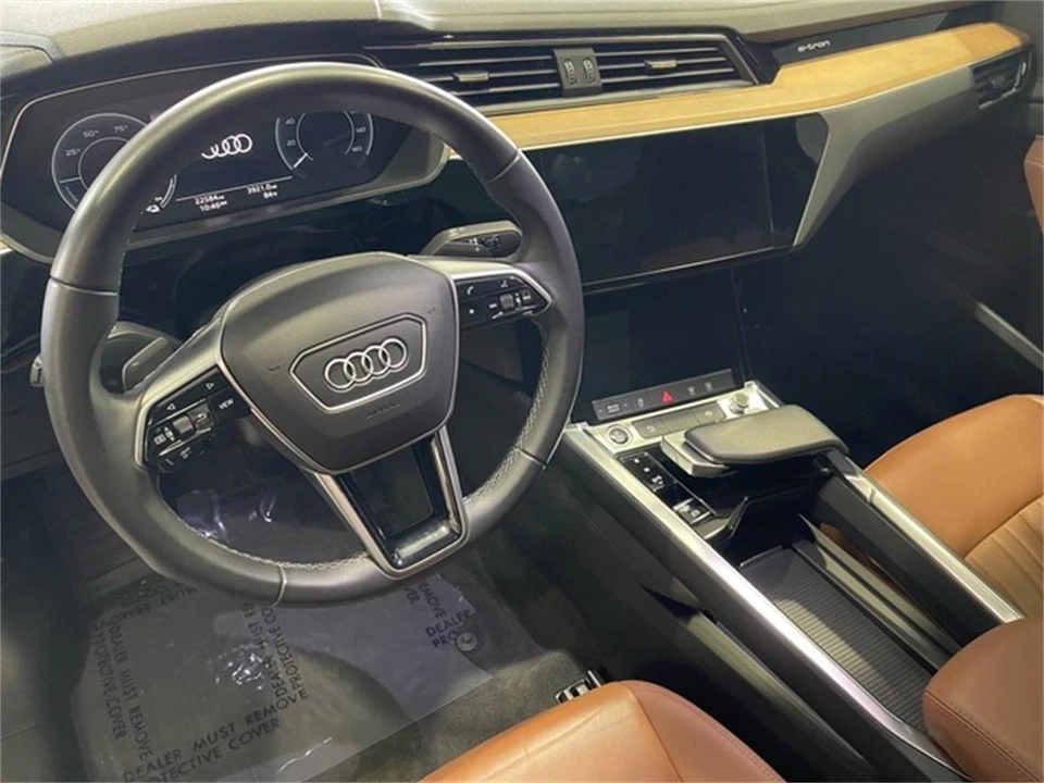 2024 Audi Q8 - Image 28 of 31