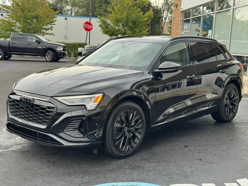 2024 Audi Q8 e-tron - Image 5 of 12