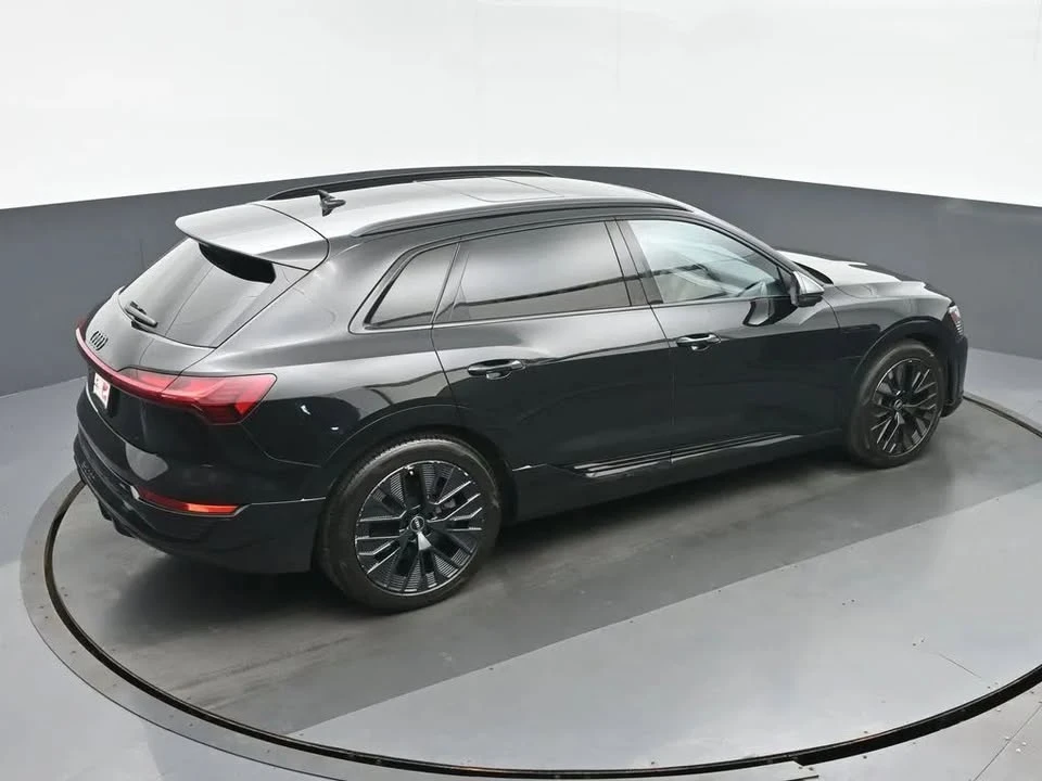 2024 Audi Q8 e-tron - Image 16 of 16