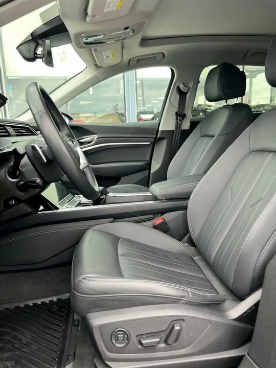 2024 Audi Q8 e-tron - Image 14 of 20
