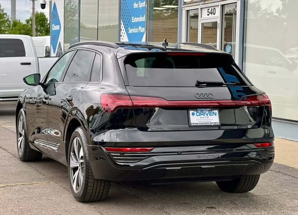 2024 Audi Q8 e-tron - Image 3 of 20