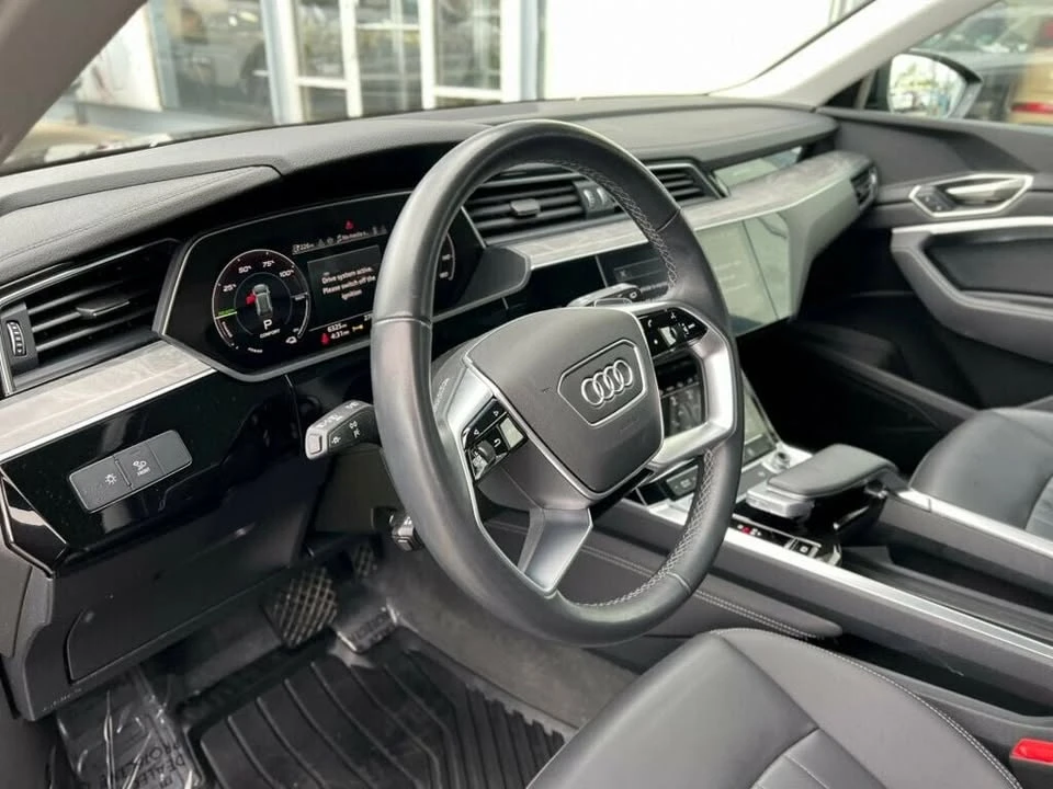 2024 Audi Q8 e-tron - Image 13 of 20