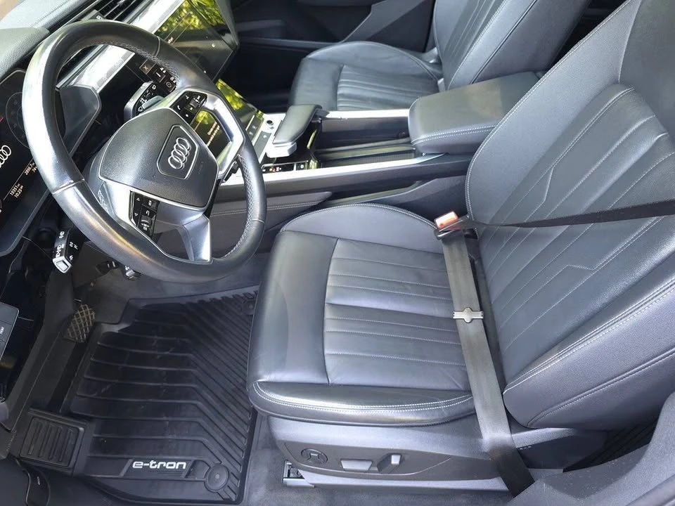 2024 Audi Q8 e-tron - Image 12 of 20