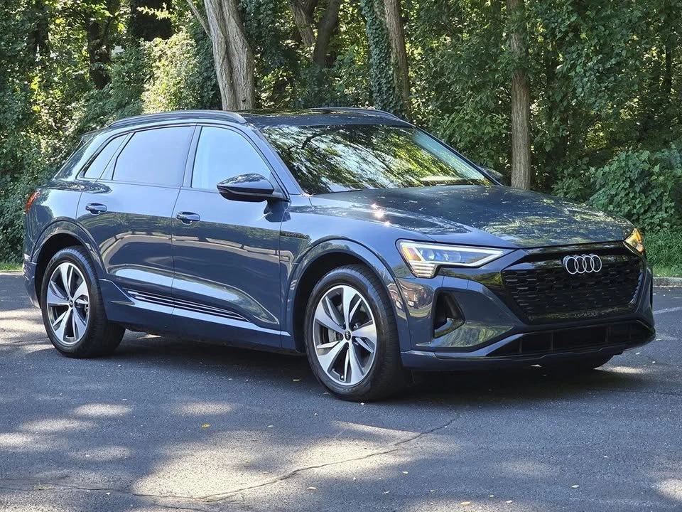 2024 Audi Q8 e-tron - Image 8 of 20