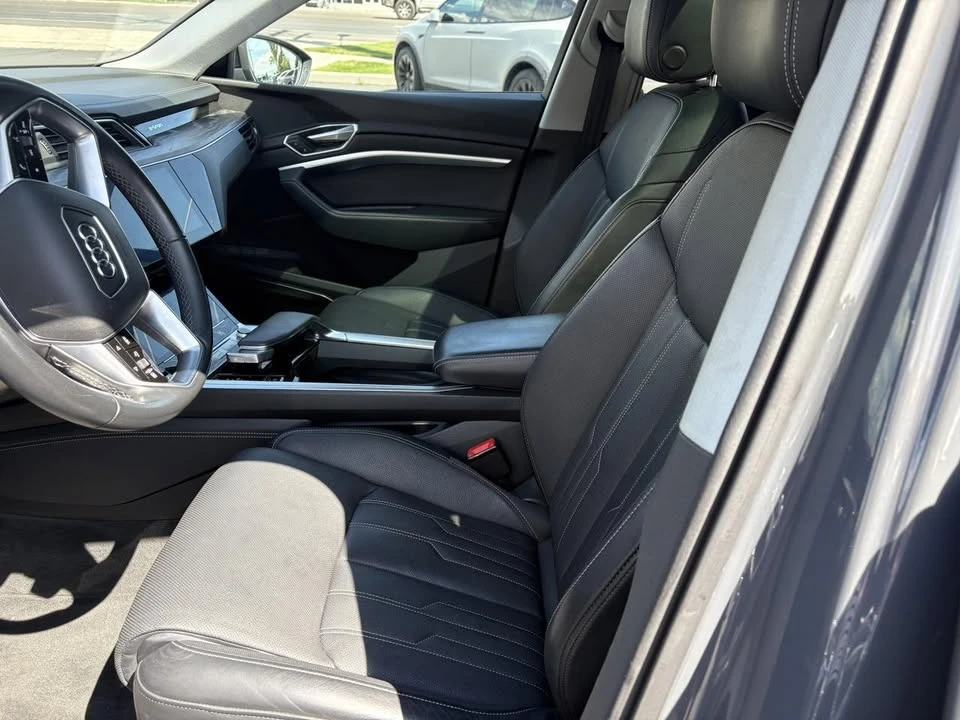2024 Audi Q8 e-tron - Image 12 of 19