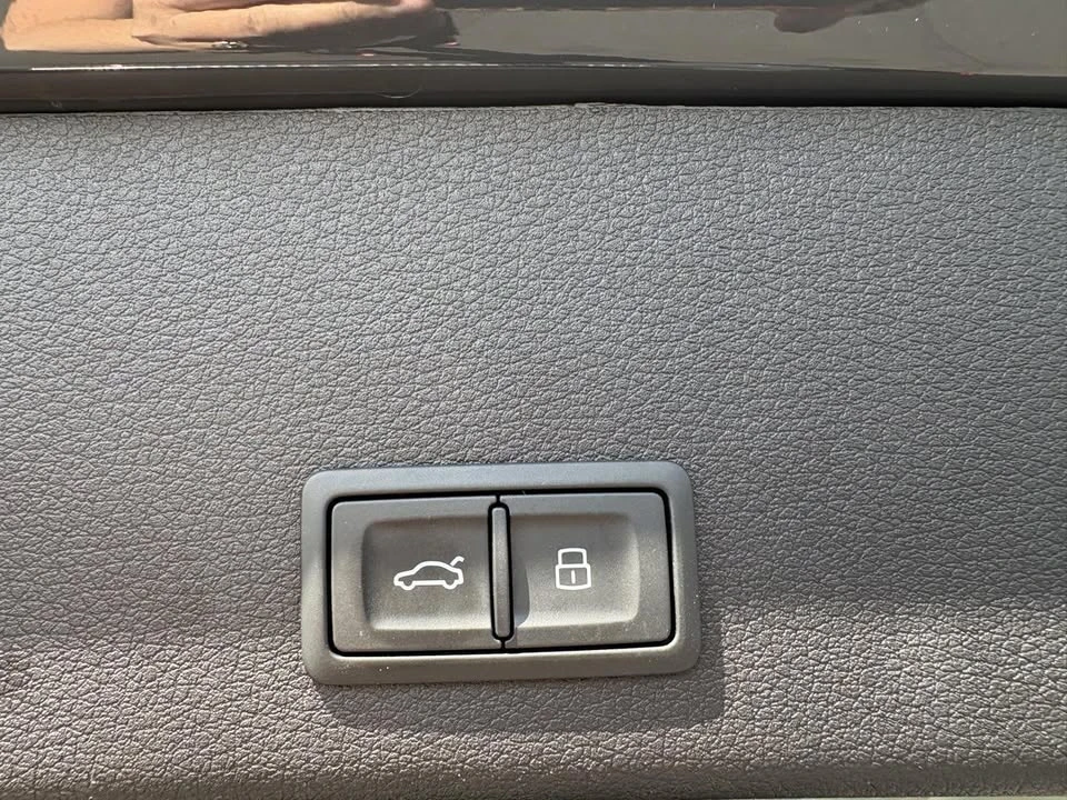 2024 Audi Q8 e-tron - Image 15 of 19