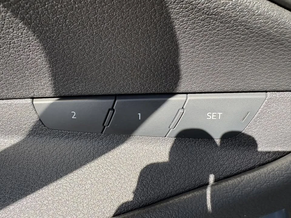 2024 Audi Q8 e-tron - Image 13 of 19