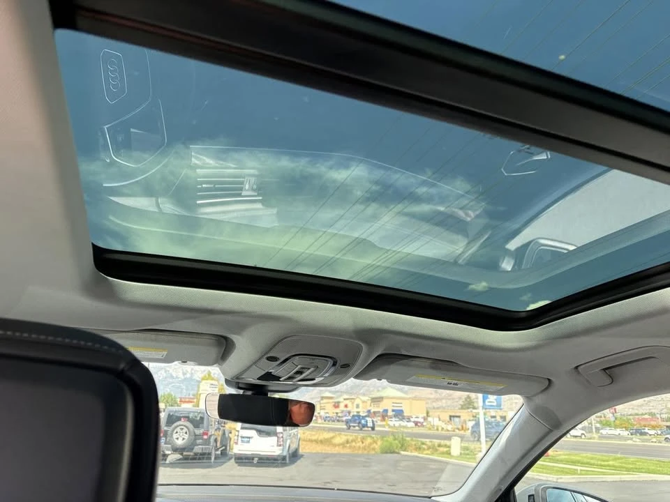 2024 Audi Q8 e-tron - Image 9 of 19