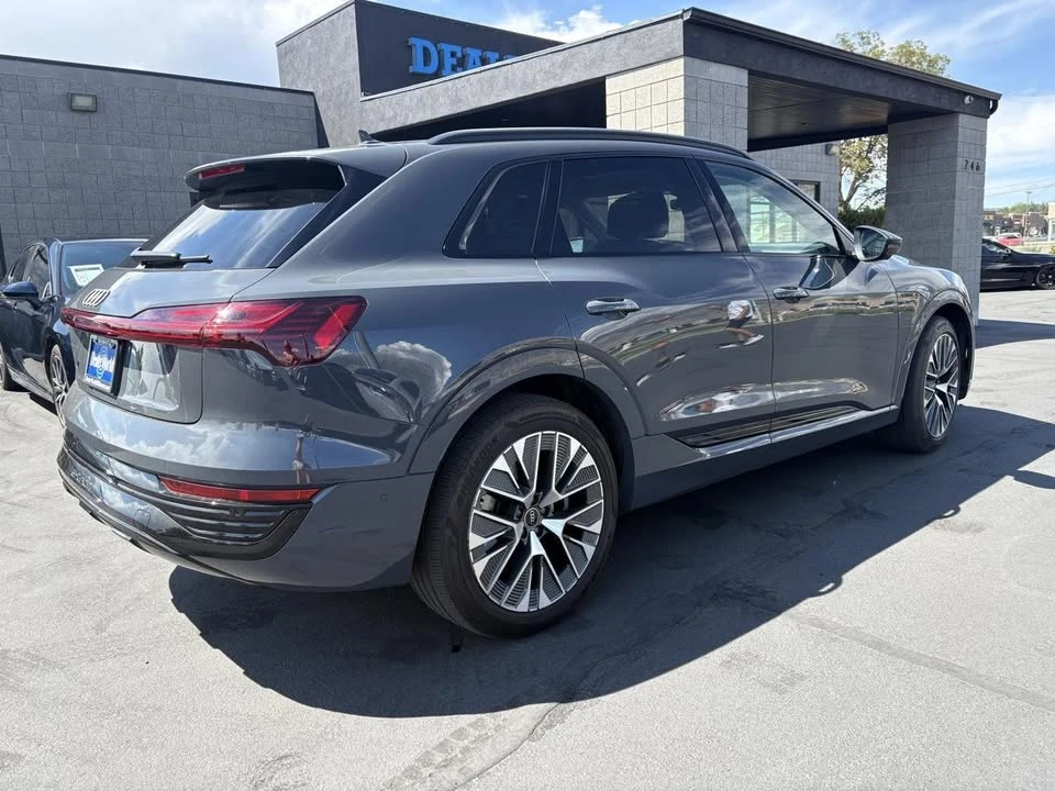 2024 Audi Q8 e-tron - Image 5 of 19