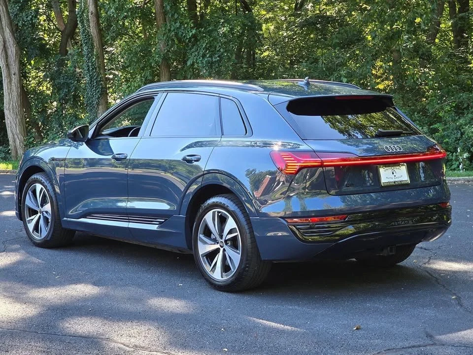 2024 Audi Q8 e-tron - Image 4 of 20