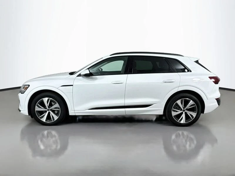 2024 Audi Q8 e-tron - Image 8 of 11