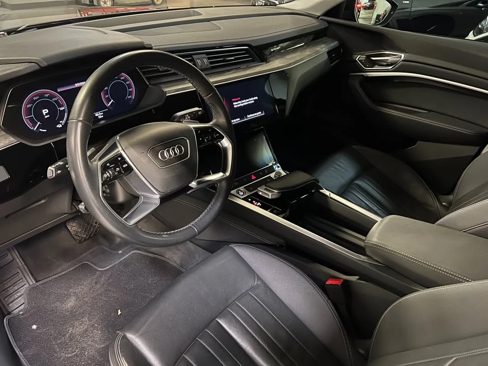 2024 Audi Q8 e-tron - Image 3 of 3