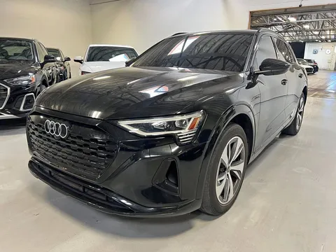 2024 Audi Q8 e-tron Premium