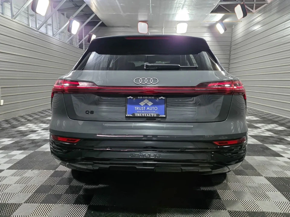 2024 Audi Q8 e-tron - Image 6 of 12