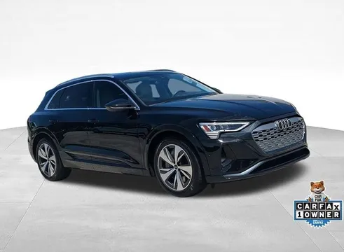 2024 Audi Q8 e-tron Premium Plus