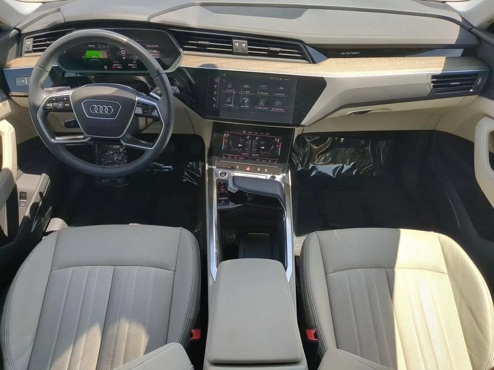 2024 Audi Q8 e-tron - Image 11 of 20