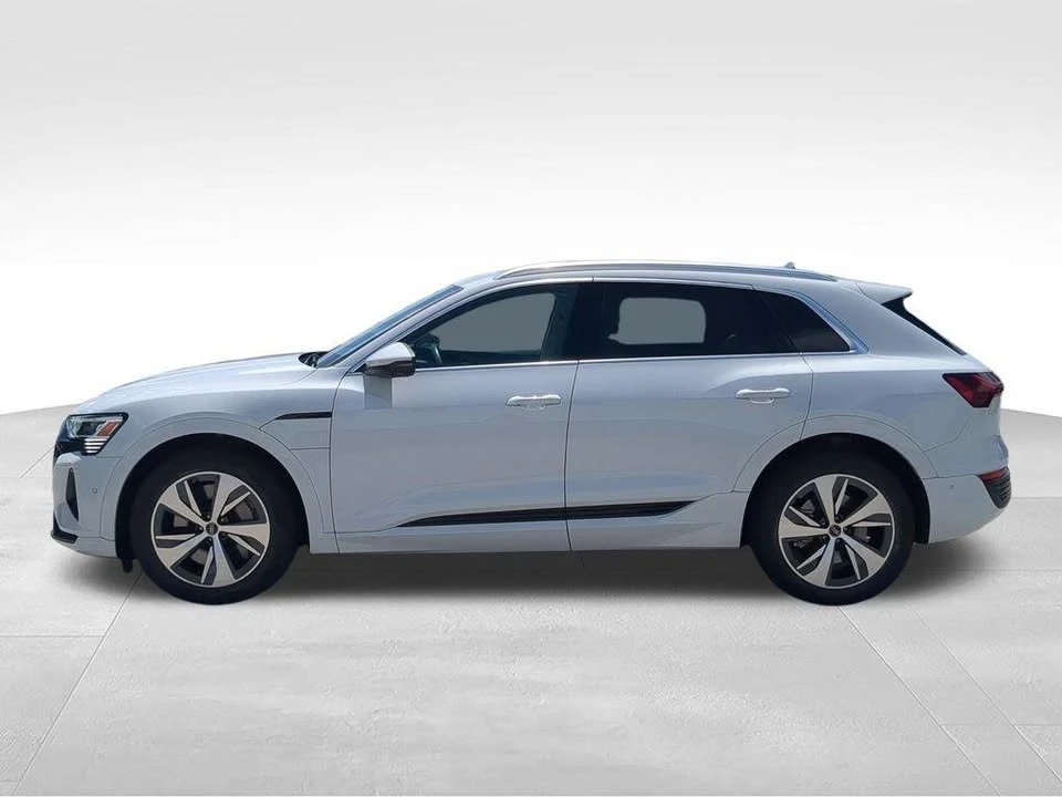2024 Audi Q8 e-tron - Image 4 of 20