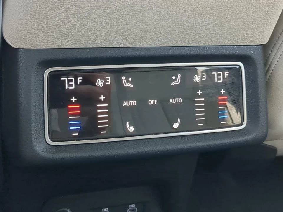 2024 Audi Q8 e-tron - Image 13 of 20