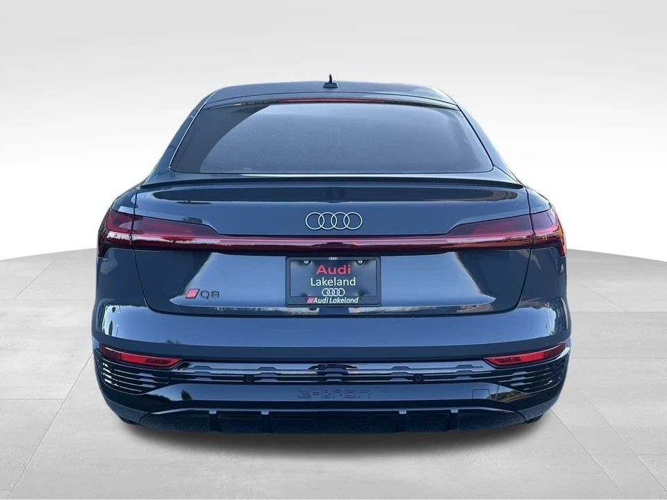 2024 Audi Q8 e-tron - Image 5 of 12