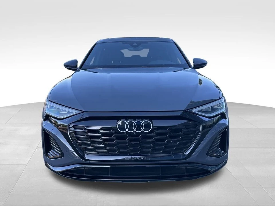 2024 Audi Q8 e-tron - Image 8 of 12