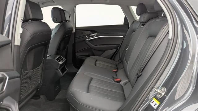 2024 Audi Q8 e-tron - Image 16 of 20