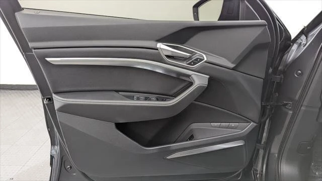 2024 Audi Q8 e-tron - Image 12 of 20