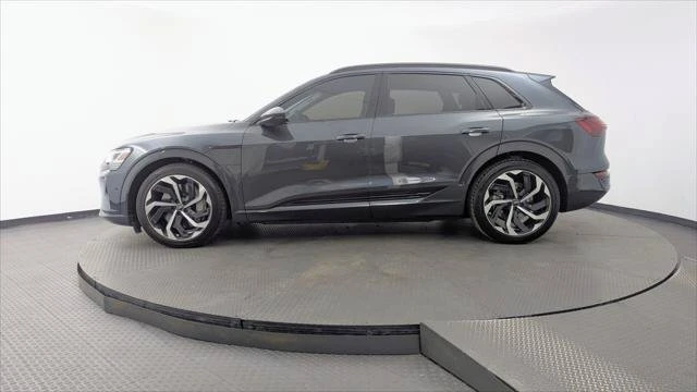 2024 Audi Q8 e-tron - Image 2 of 20