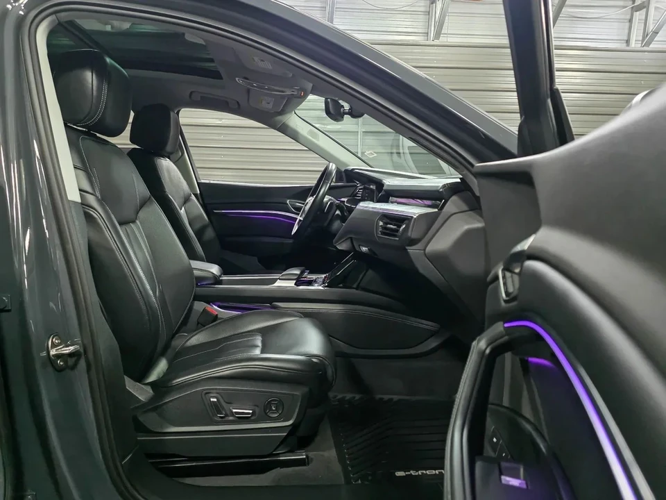2024 Audi Q8 e-tron - Image 15 of 21