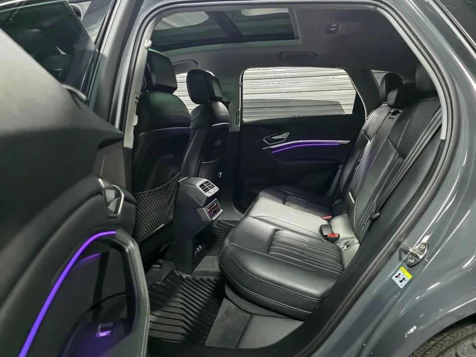 2024 Audi Q8 e-tron - Image 16 of 21