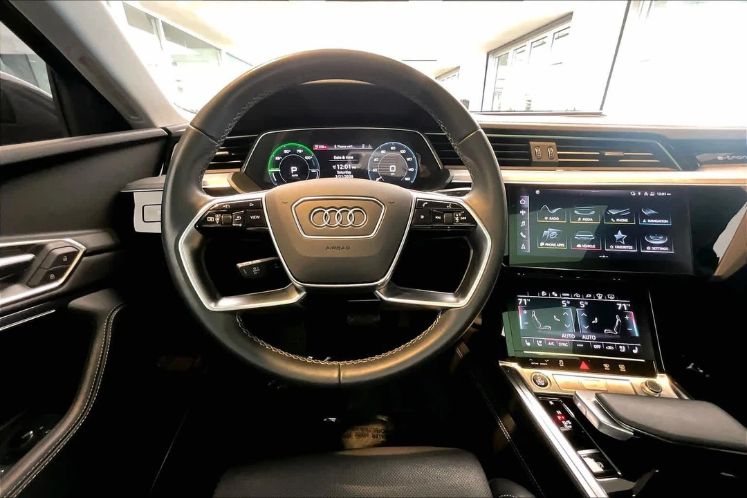 2024 Audi Q8 e-tron - Image 6 of 12