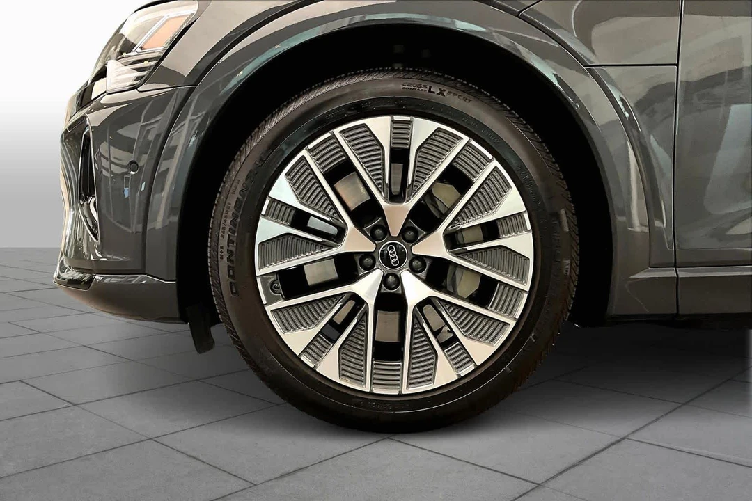 2024 Audi Q8 e-tron - Image 11 of 12