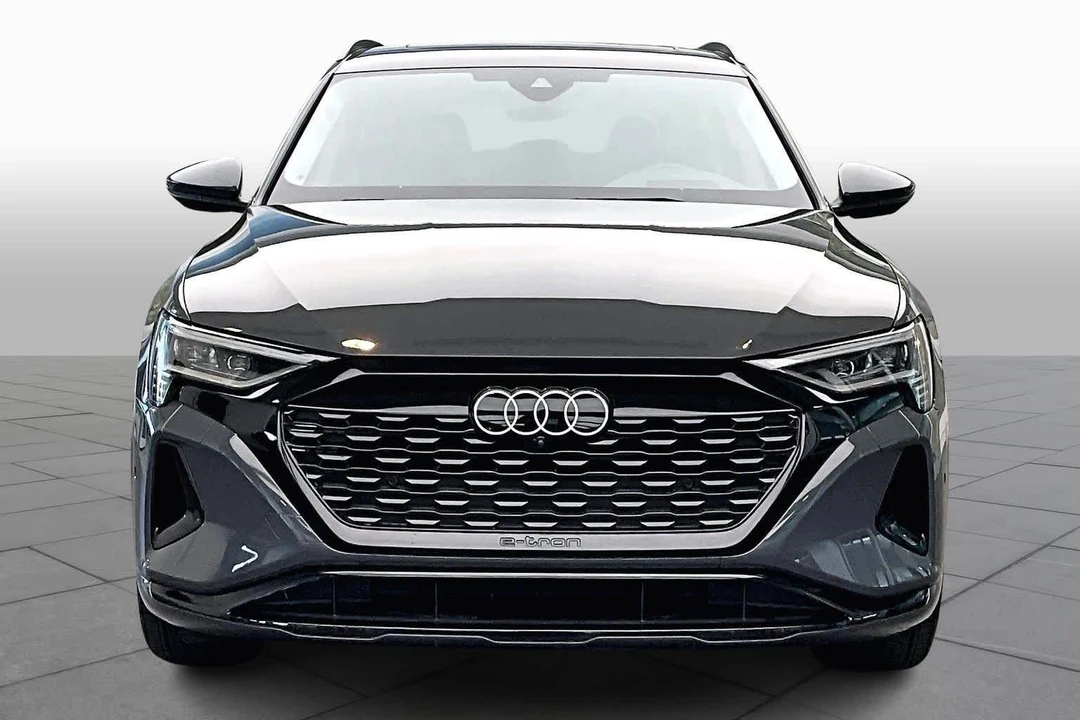 2024 Audi Q8 e-tron - Image 4 of 12