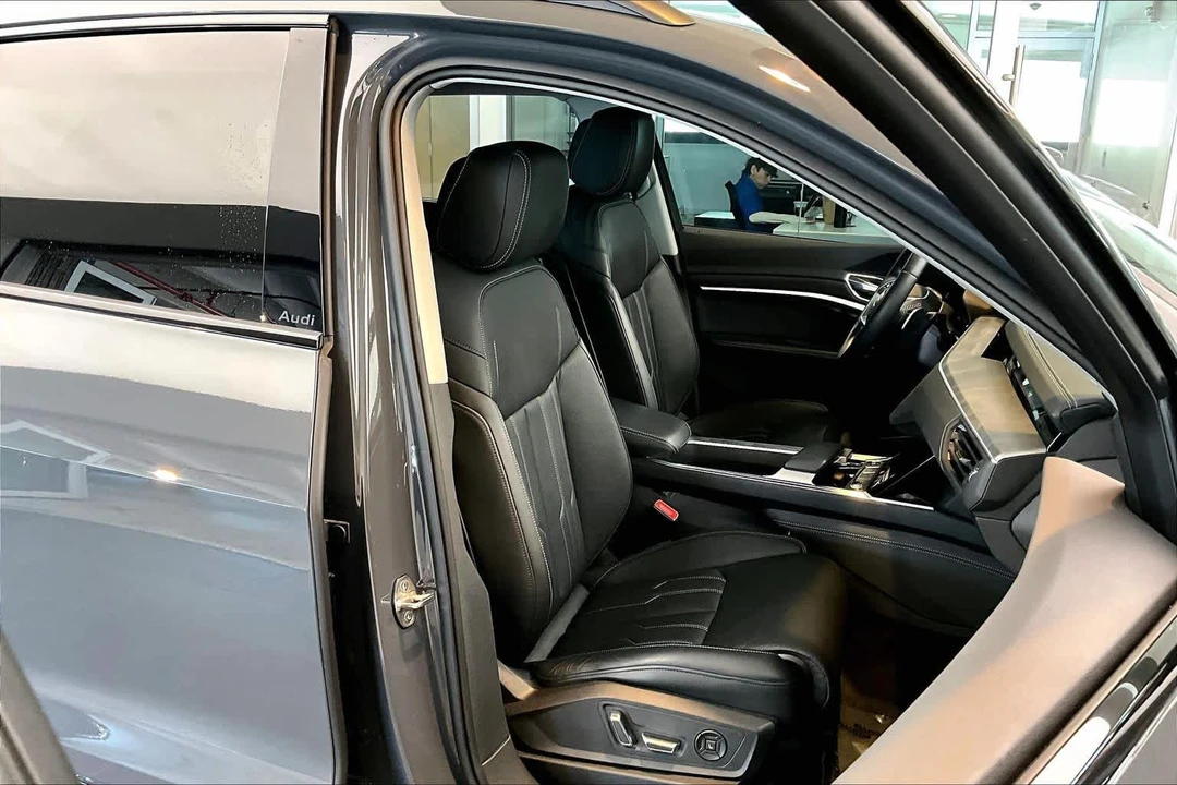 2024 Audi Q8 e-tron - Image 9 of 12