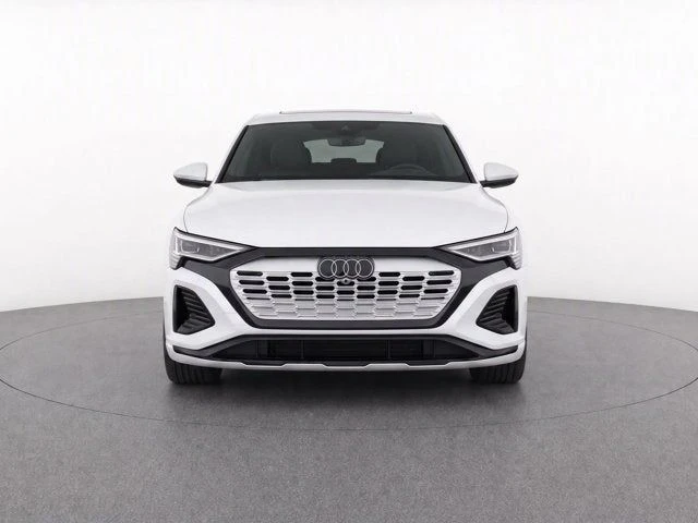 2024 Audi Q8 e-tron - Image 6 of 9