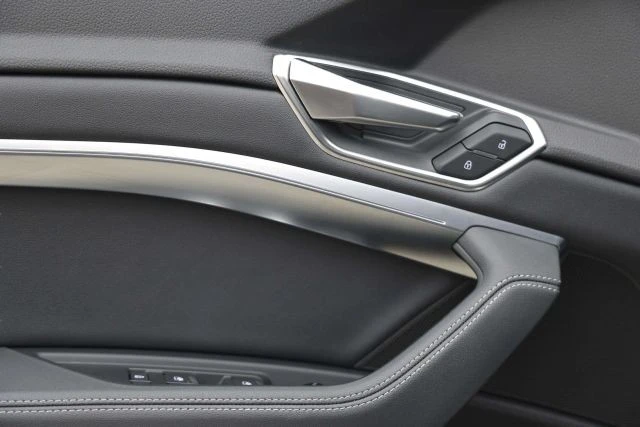 2024 Audi Q8 e-tron - Image 15 of 21