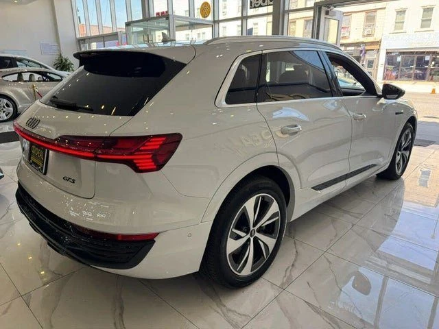 2024 Audi Q8 e-tron - Image 5 of 14