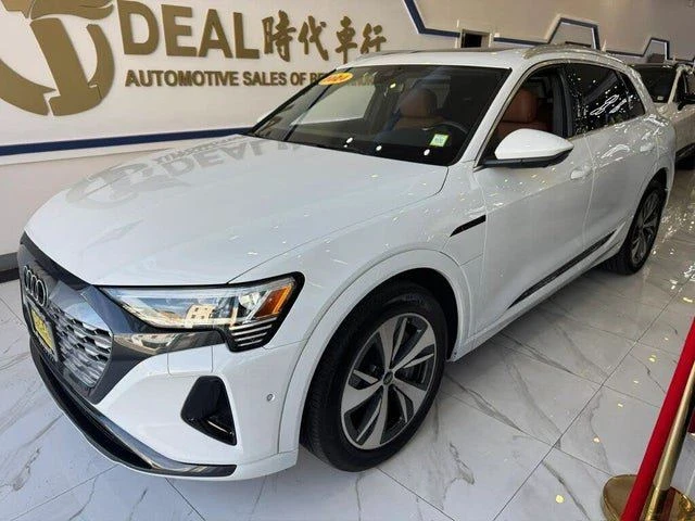 2024 Audi Q8 e-tron - Image 2 of 14