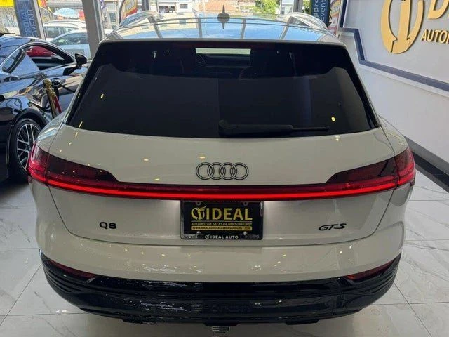 2024 Audi Q8 e-tron - Image 4 of 14
