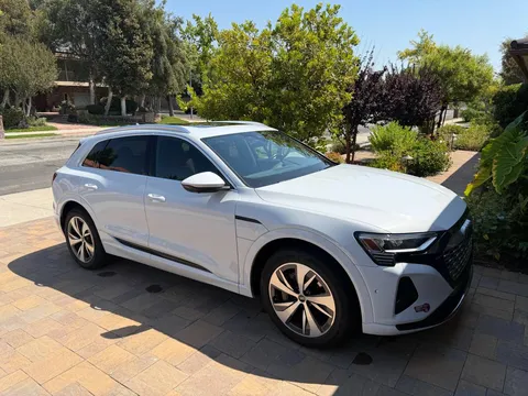 2024 Audi Q8 eTron Premium Plus