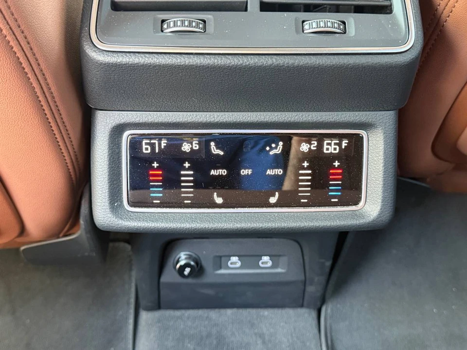 2024 Audi Q8 e-tron - Image 7 of 10